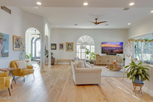 14461 15th Ave, Phoenix AZ  85023-5176 exterior