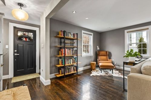 84 Furnace Brook Pkwy, Quincy MA  02169-2304 exterior