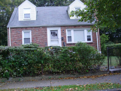 41 John St, Newton, MA 02459-2347