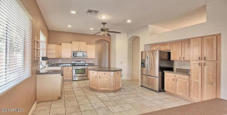 1517 Windsong Dr, Phoenix AZ  85045-0747 exterior