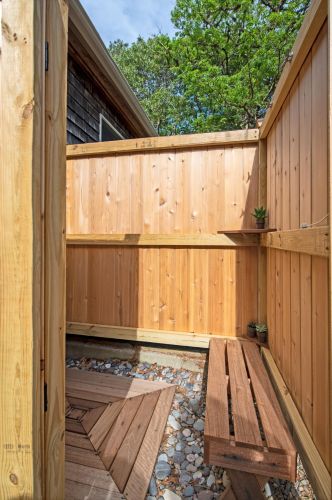 40 Fairview Ave, Eastham MA  02642-2239 exterior