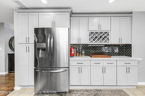 1120 Sycamore Ave, Tinton Falls NJ 07724-3237 exterior