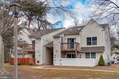 1016 Tristram Cir, West Deptford NJ 08051-2262 exterior