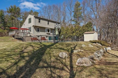 402 Thicket St, Weymouth, MA 02190-1246