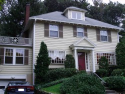 125 Moffat Rd, Newton, MA 02468-1133