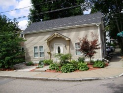 29 School St, Newton, MA 02458-1500