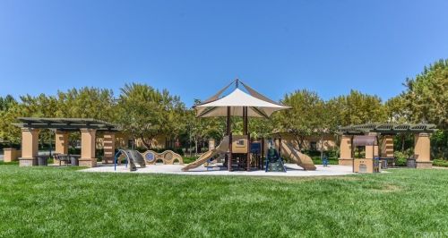 32 Larkfield, Irvine CA 92620-2140 exterior