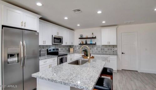 574 42nd Dr, Phoenix AZ  85009-2026 exterior