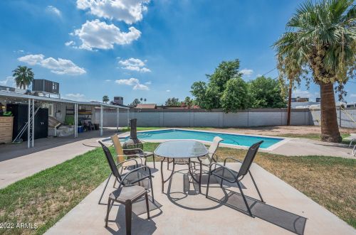 2550 Amelia Ave, Phoenix AZ  85016-6708 exterior