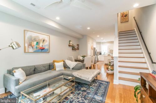 1534 Bouvier St, Philadelphia, PA 19146-4746