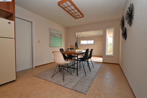 14297 Tiburon Rd, San Leandro CA 94577-6536 exterior