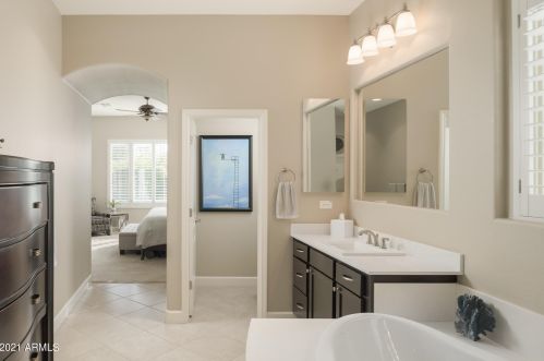 4525 33 Pl, Phoenix AZ 85018-3915 exterior