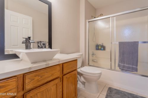 4246 Agave Rd, Phoenix AZ 85044-4646 exterior