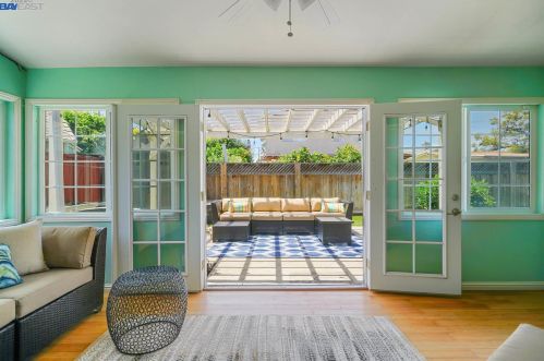 2165 Bradhoff Ave, San Leandro CA 94577-6119 exterior