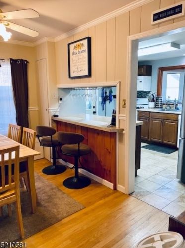 27 Voorhis Pl, Skyline Lakes NJ  07456-2234 exterior