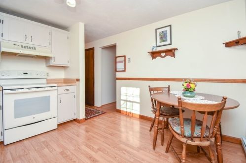 6 Dorothy Dr, Plymouth MA 02360-6232 exterior