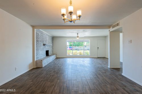 4626 38 Dr, Phoenix AZ 85053-2800 exterior