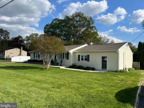 1169 Lindberg Dr, West Deptford, NJ 08096-6007