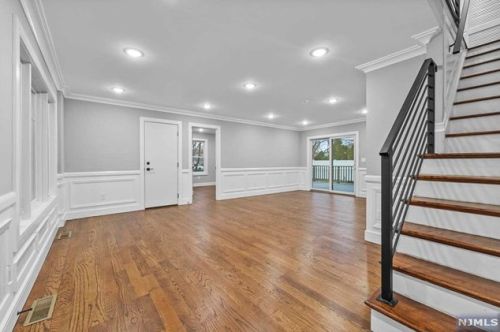 628 Knickerbocker Rd, Cresskill NJ  07626-1023 exterior