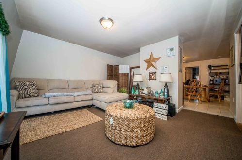 247 Dover St, Fall River MA 02721-2703 exterior