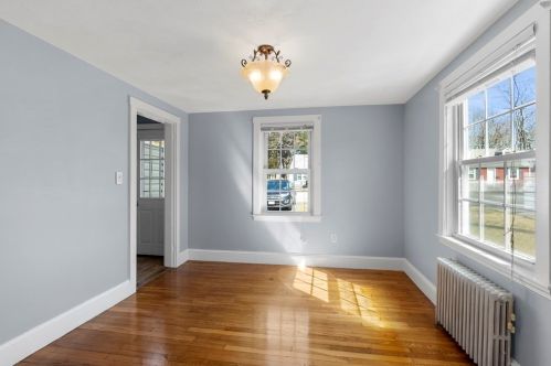 42 Idlewell St, Weymouth MA 02188-3713 exterior