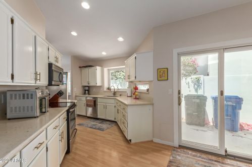 15826 5th Dr, Phoenix AZ  85023-7435 exterior