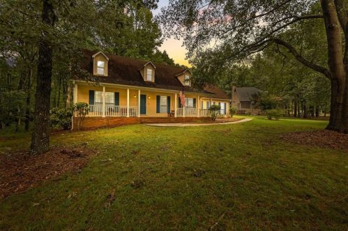 110 Pond Dr, Stockbridge GA 30281-5192 exterior