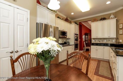 15 Carlisle Dr, Jackson Twp NJ 08527-6304 exterior