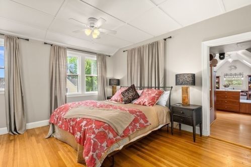 57 Grove Hill Ave, Newton MA 02460-2335 exterior