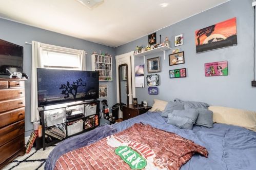 19 Frederick St, Montgomery MA 01085-3180 exterior