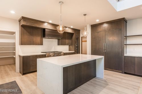 4928 Silver Spg, Park City UT 84098-6042 exterior