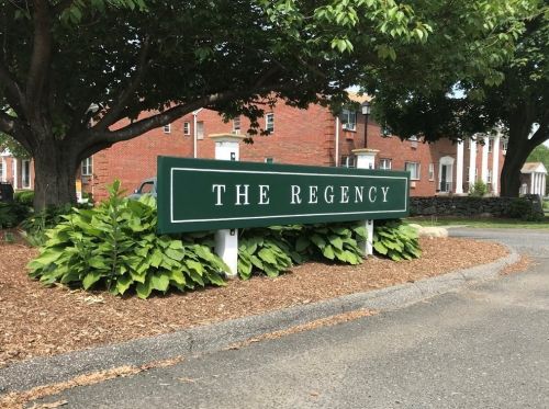 195 Regency Park Dr, Agawam MA 01001-2261 exterior