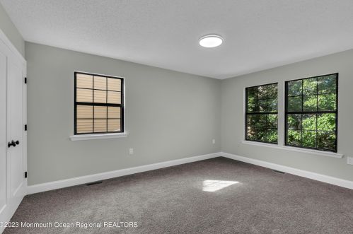 805 Bluebell Dr, Jackson Twp NJ 08527-4116 exterior