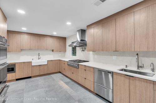 722 Green Valley Rd, Jackson Twp NJ  08527-2942 exterior