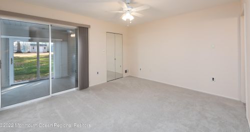 37 Boxwood Ter, Tinton Falls NJ 07701-6704 exterior