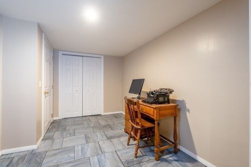 475 Newman Ave, Seekonk MA 02771-4606 exterior