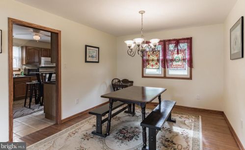 100 Holly Dr, West Deptford NJ 08096-3320 exterior