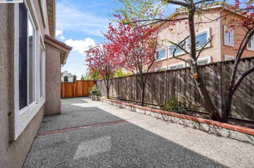 2349 Pacifica Ct, San Leandro CA 94577 exterior