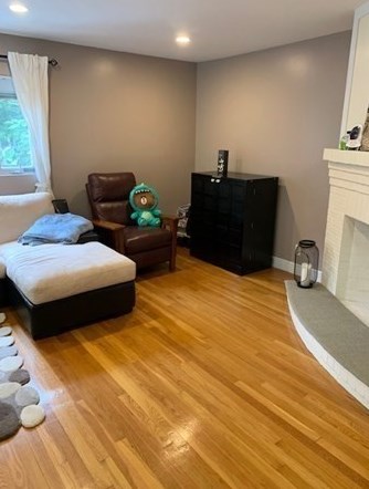 115 Langley Rd, Newton MA 02459-2064 exterior