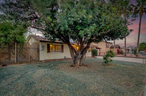 3844 Bloomfield Rd, Phoenix AZ  85032-7334 exterior