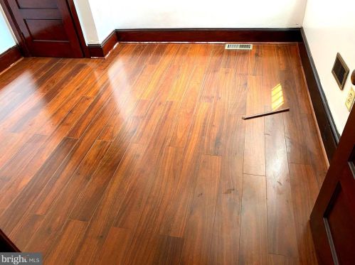 6028 Chestnut St, Philadelphia, PA 19139-3044