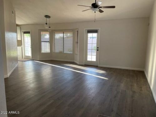 18818 6th Dr, Phoenix, AZ 85027-5622