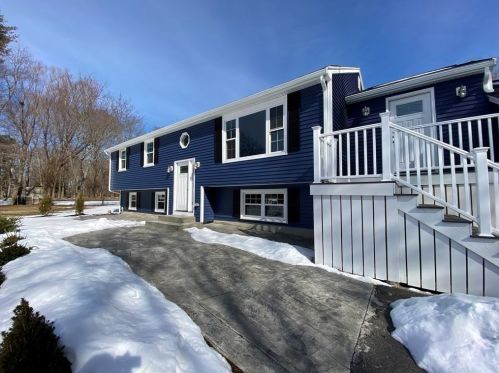 332 East St, West Bridgewater MA  02379-1808 exterior