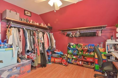 42 Raymond St, Fall River MA 02723-2823 exterior