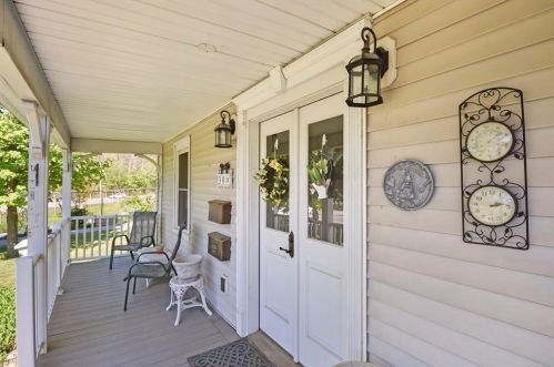 30 Apricot St, Worcester, MA 01603-1521