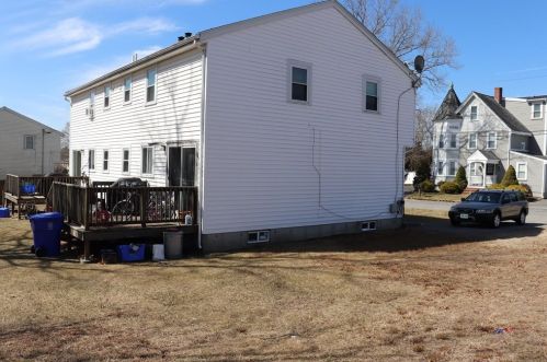 343 School St, Taunton MA 02780-1956 exterior