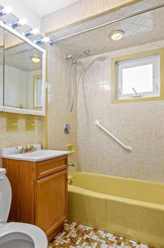 153 Nichols St, Everett MA 02149-4911 exterior