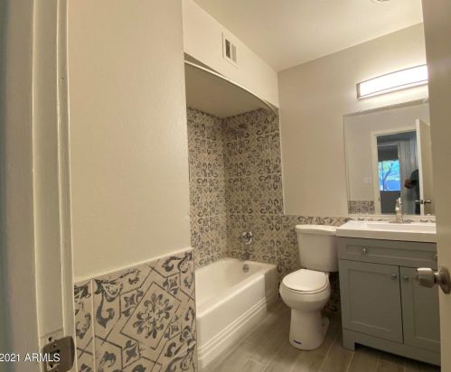 10833 38th Pl, Phoenix AZ  85028-3416 exterior