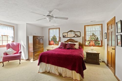 21 Mary Beth Ln, Harwich MA 02645-1326 exterior