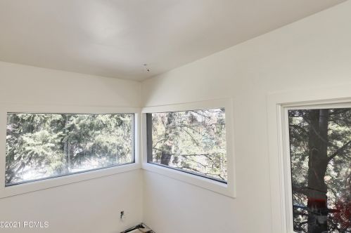 275 Parkview Dr, Park City UT 84098-5201 exterior